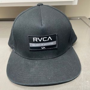 Rvca black flat brim snap back hat